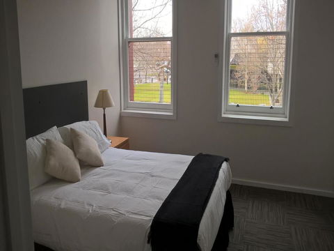 CROWN CENTRAL BUSINESS DISTRICT MOTEL - NO UNDER 18s - Melbourne 4u 43