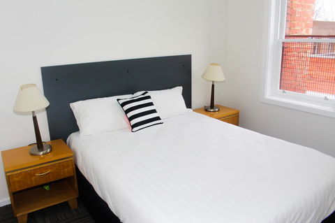 CROWN CENTRAL BUSINESS DISTRICT MOTEL - NO UNDER 18s - Melbourne 4u 44