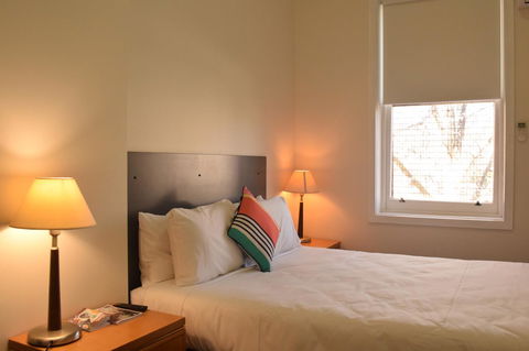 CROWN CENTRAL BUSINESS DISTRICT MOTEL - NO UNDER 18s - Melbourne 4u 32