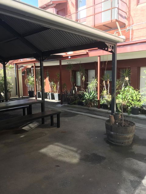 CROWN CENTRAL BUSINESS DISTRICT MOTEL - NO UNDER 18s - Melbourne 4u 20