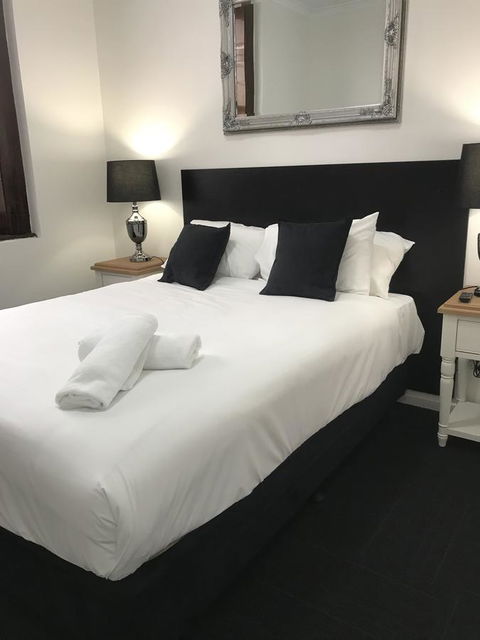 CROWN CENTRAL BUSINESS DISTRICT MOTEL - NO UNDER 18s - Melbourne 4u 19