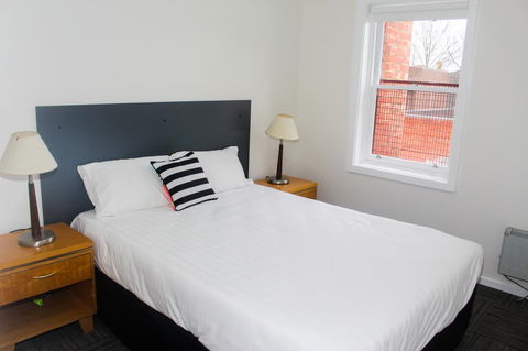 CROWN CENTRAL BUSINESS DISTRICT MOTEL - NO UNDER 18s - Melbourne 4u 41