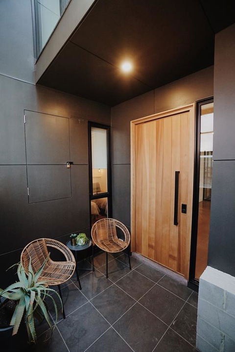THE WAREHOUSE APARTMENTS - Accommodation Melbourne 5