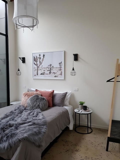 THE WAREHOUSE APARTMENTS - Accommodation Melbourne 0