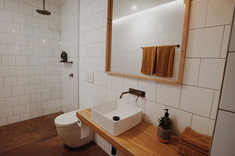 THE WAREHOUSE APARTMENTS - Accommodation Melbourne 10