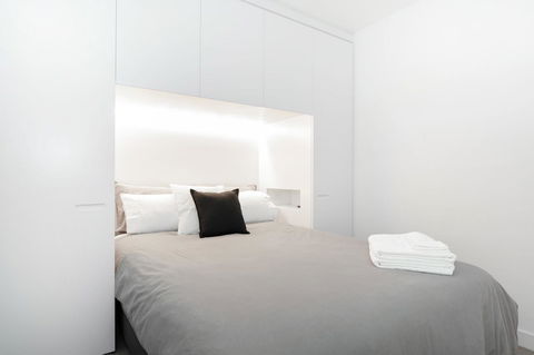 Modern Apartment In The Heart Of St Kilda - Accommodation Melbourne 12