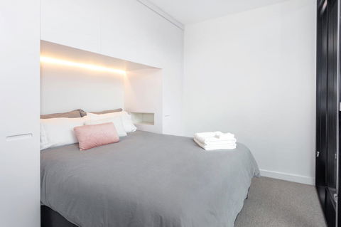 Modern Apartment In The Heart Of St Kilda - Accommodation Melbourne 11