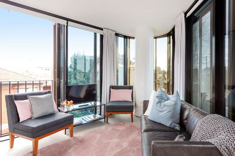 Modern Apartment In The Heart Of St Kilda - Accommodation Melbourne 3