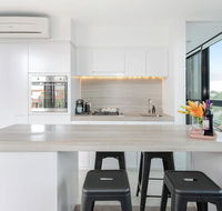 Modern Apartment in the heart of St Kilda - Accommodation Melbourne
