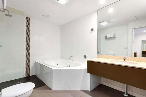 Quality Hotel Bayside Geelong - Accommodation Melbourne 21