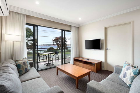 Quality Hotel Bayside Geelong - Accommodation Melbourne 1