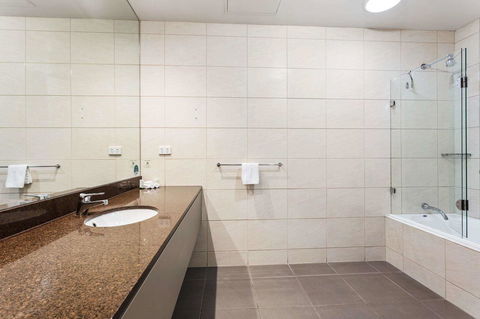Quality Hotel Bayside Geelong - Accommodation Melbourne 15