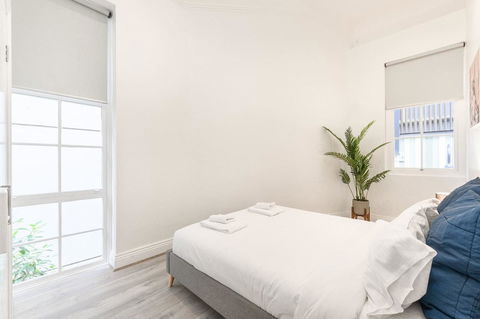 Unique 3 Bedroom Central CBD Townhouse - Accommodation Melbourne 12