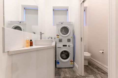 Unique 3 Bedroom Central CBD Townhouse - Accommodation Melbourne 15