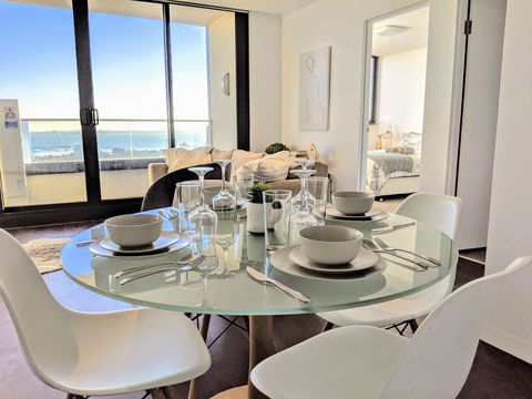 Breathtaking View Apartment With Gym & Sauna - Accommodation Melbourne 23
