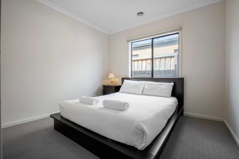 Holiday Rose - Accommodation Melbourne 3