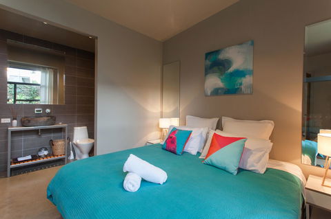 The Love Shack - Romantic Bungalow - Melbourne 4u 10