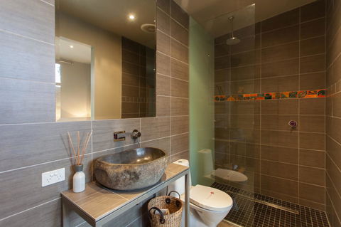 The Love Shack - Romantic Bungalow - Melbourne 4u 6