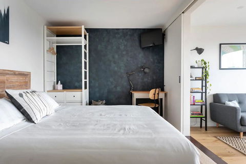BestView St Kilda Spectacular Sunset Hideaway - Boutique Self-contained Luxury Apartment - Accommodation Melbourne 3