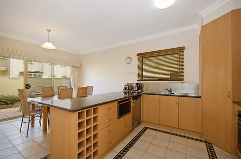 Sea Shells On Banyan Apartment - Accommodation Melbourne 10