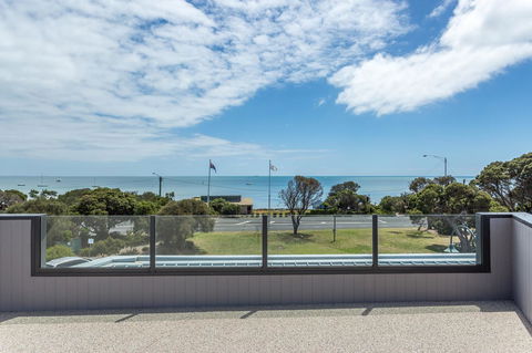 Blairgowrie Apartment 1 - On The Beach - Melbourne 4u 17