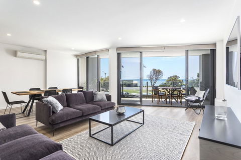 Blairgowrie Apartment 1 - On The Beach - Melbourne 4u 5