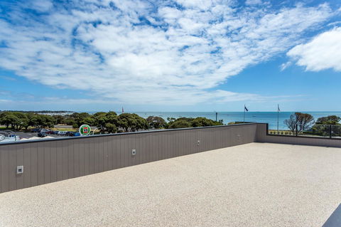 Blairgowrie Apartment 1 - On The Beach - Melbourne 4u 8