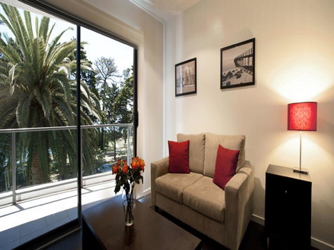 The Waves Apartments - Accommodation Melbourne 26