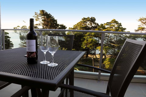 The Waves Apartments - Accommodation Melbourne 4