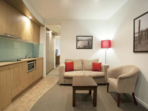The Waves Apartments - Accommodation Melbourne 20