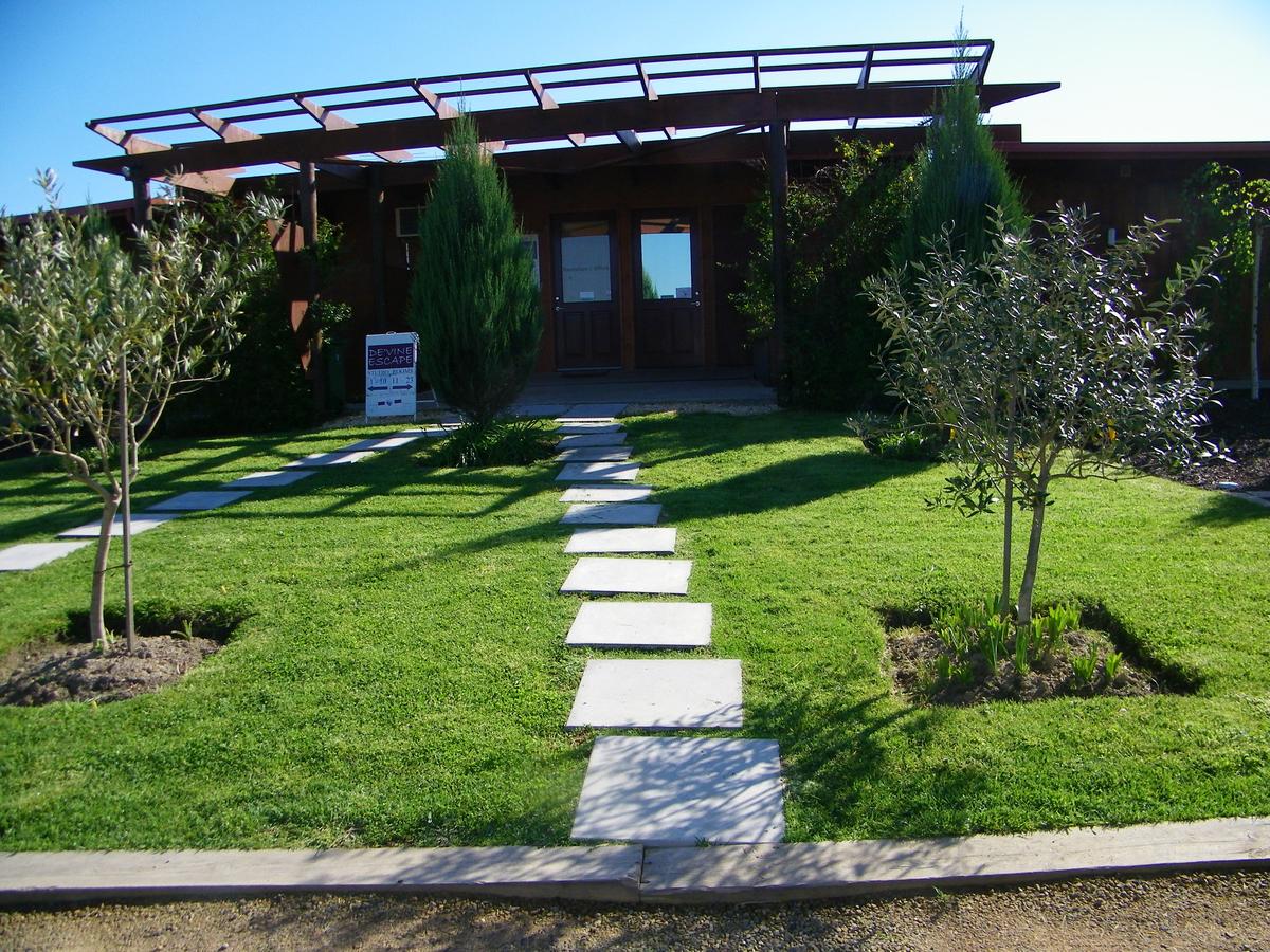 Dixons Creek VIC Accommodation Melbourne
