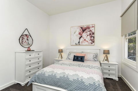 Central Bendigo Cottage, Walk To Everywhere!! - Melbourne 4u 1