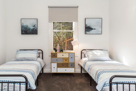 Central Bendigo Cottage, Walk To Everywhere!! - Melbourne 4u 6