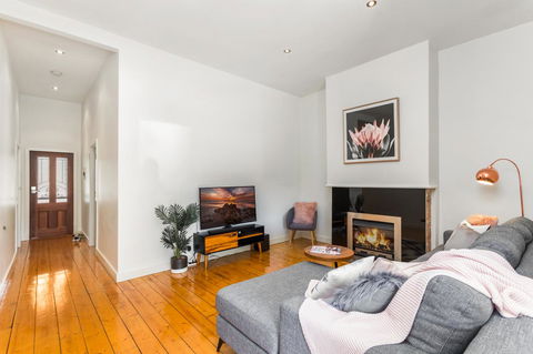 Central Bendigo Cottage, Walk To Everywhere!! - Melbourne 4u 9