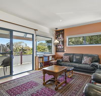 Black Dolphin Beach Penthouse - Accommodation Melbourne