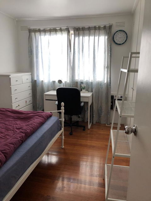 Doncaster Westfield Home Stay - Melbourne 4u 7