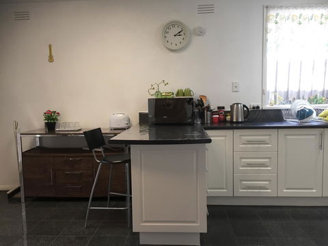 Doncaster Westfield Home Stay - Melbourne 4u 39