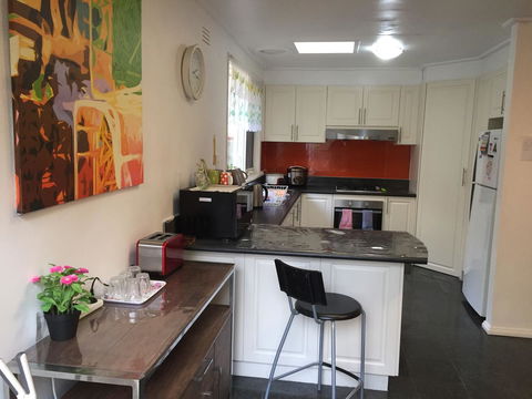 Doncaster Westfield Home Stay - Melbourne 4u 21