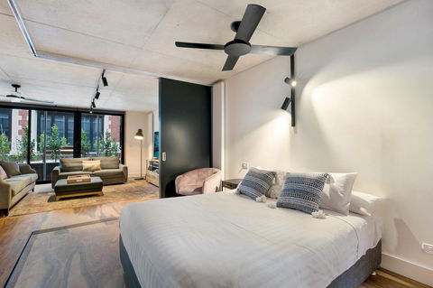 Stylish Apartment In Unique Church Development - Accommodation Melbourne 10