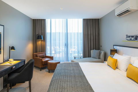 Peppers Docklands - Accommodation Melbourne 18