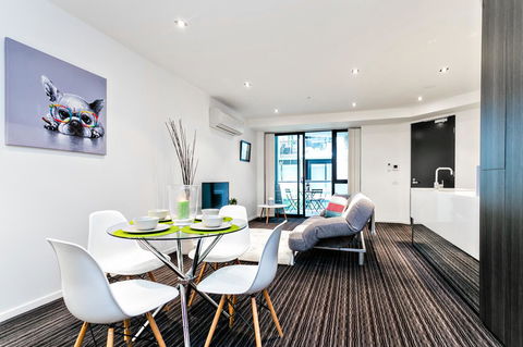 Complete Host Halo Apartments - Accommodation Melbourne 31