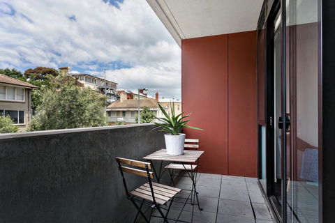 Complete Host Halo Apartments - Accommodation Melbourne 26