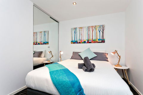 Complete Host Halo Apartments - Accommodation Melbourne 30