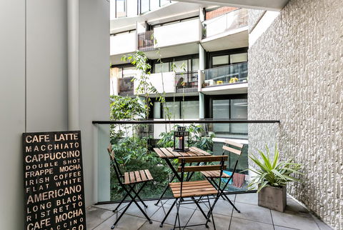Complete Host Halo Apartments - Accommodation Melbourne 14