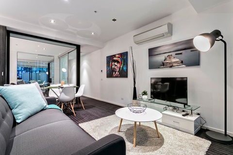Complete Host Halo Apartments - Accommodation Melbourne 15