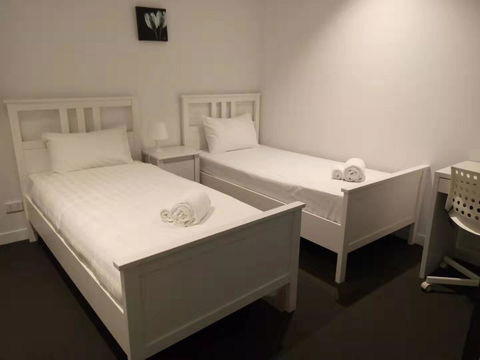 AH Accommodation@ Spencer - Accommodation Melbourne 1