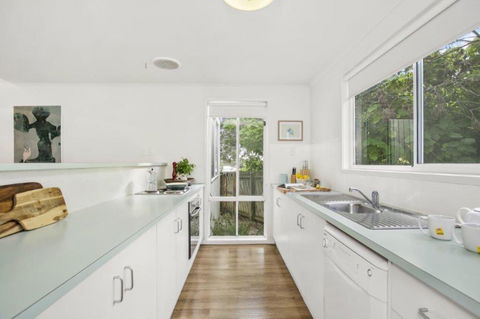 47 Baker Street - Melbourne 4u 16