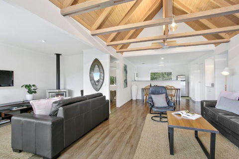 47 Baker Street - Melbourne 4u 12
