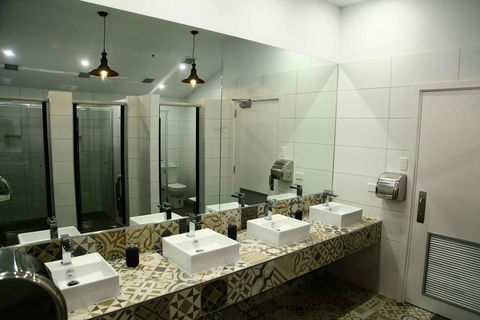 Roamer St Kilda - Formerly Selina St Kilda Melbourne - Accommodation Melbourne 9