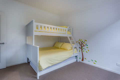 Cute Cottage On Cain - Beach At End Of Street - Accommodation Melbourne 14